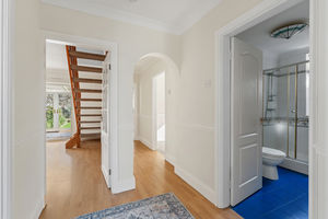 Photo 32- click for photo gallery